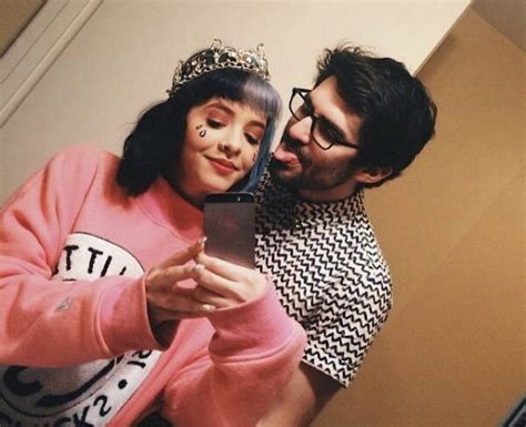 melanie martinez boyfriend|Melanie Martinez’s Boyfriend in 2023: Learn About。